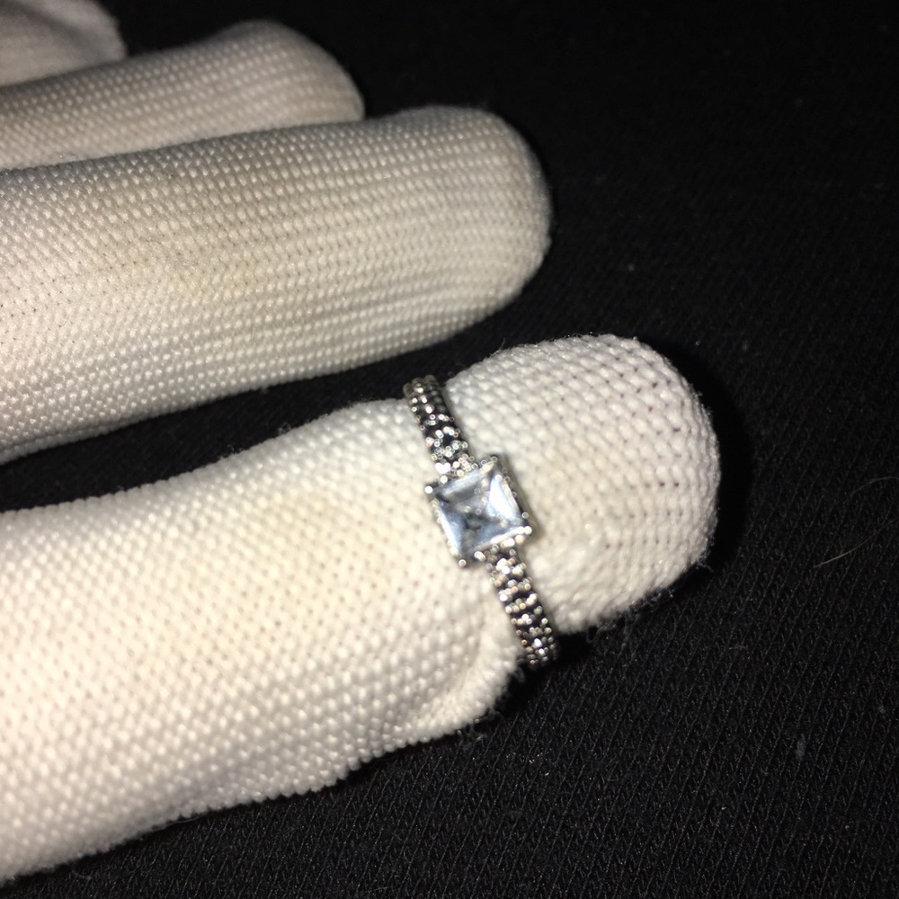 DIAMOND SQUARE BAND RING - Picture 6 of 12